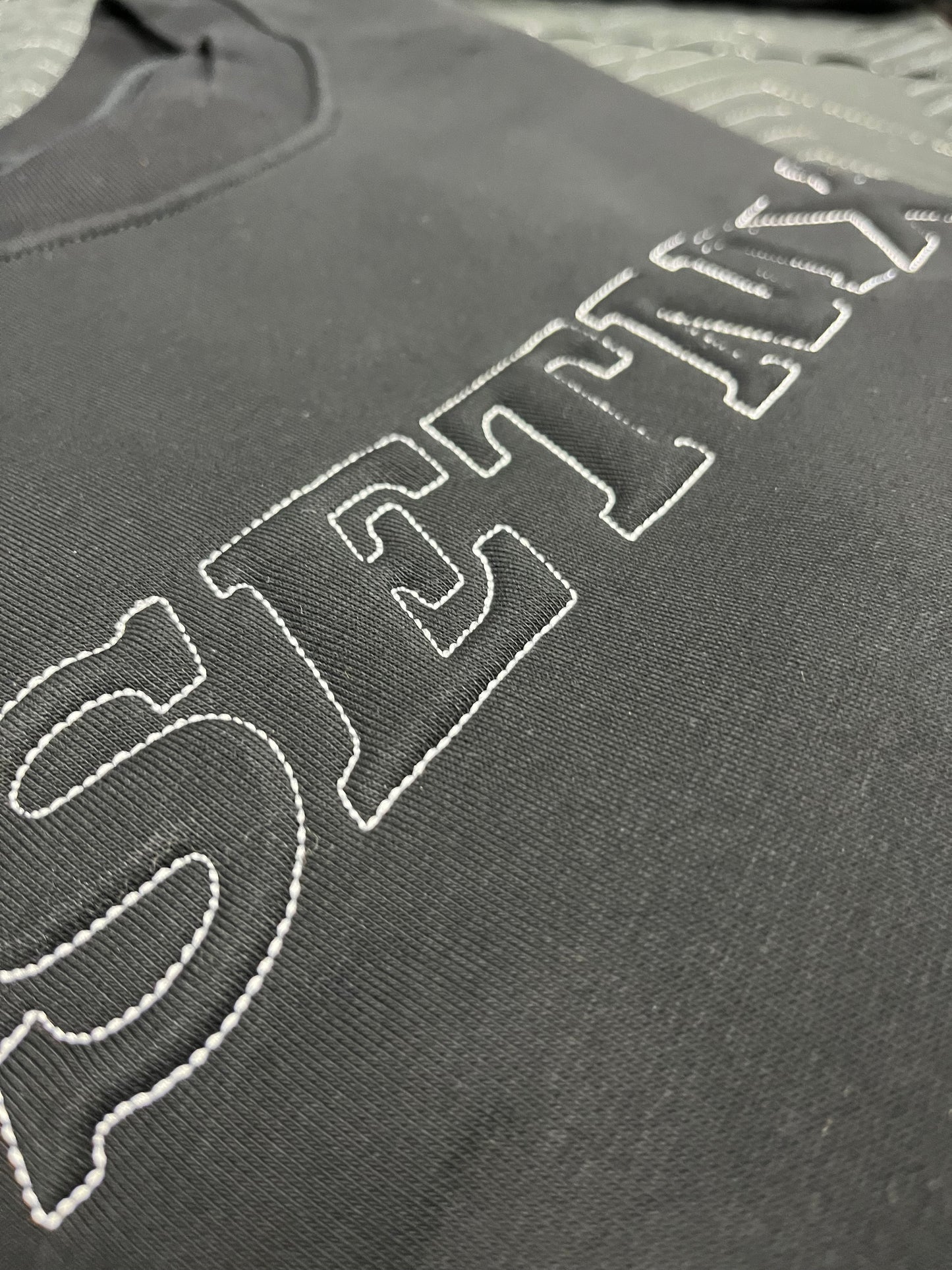 'Setnix Embossed Embroidery' Crewneck
